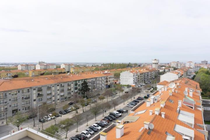 8Rooftop - T2 Com Terraco E Vista Para As Salinas! Apartment Aveiro Exterior photo